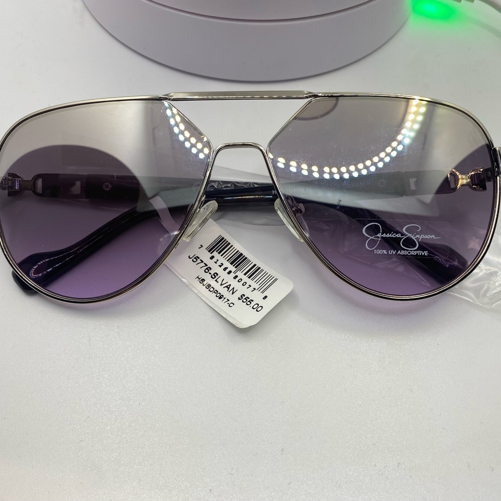 NWT Jessica Simpson purple lenses with silver frame. J5776-SLVAN.
